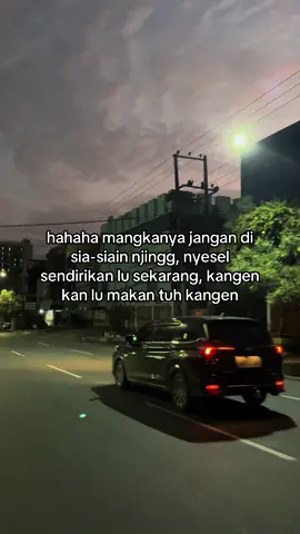 superhero mau pulang dulu abis jaga bumi🤪