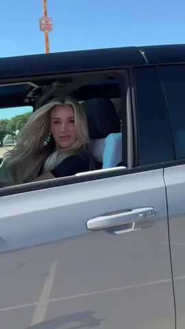 WE HAD TOOOO #asmr #carasmr #hummer #hummerev