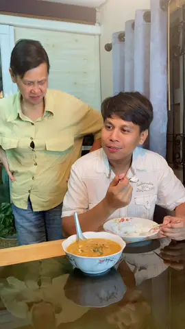 กินข้าวเยอะๆนะลูก จะได้มีแรง #แม่รัตน์ลูกนัท #แม่ลูกสายฮา #เพื่อความบันเทิง 