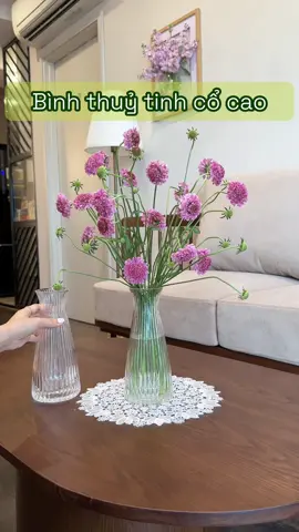 Chiếc bình thuỷ tinh cổ cao cắm hoa xinh mà giá lại quá rẻ luôn ạ #bìnhhoa #bìnhhoaxinh #bìnhhoadecor #tiệmcủanhàgờ #bìnhthuỷtinh #bìnhhoaxinhđểbàn 