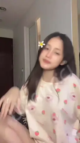 udah ya cokk😂😂#trendingvideo #liveviral #vyp #ulianaci #viraltiktok #Ulia #Ulianaciviral 