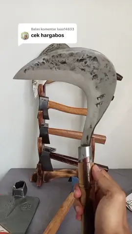 Membalas @laaa14833  arit rumput #sabitrumputtajam #aritrumputbajaasli #aritbajaper #sabitrumput #aritsuper #aritrumput #arittajam 