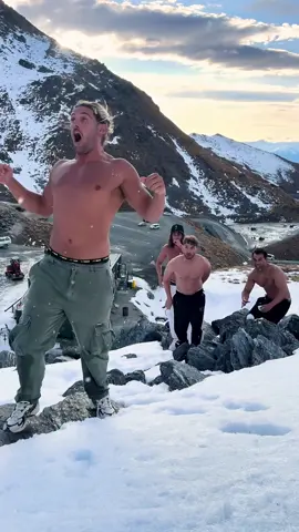 Who threw the Snow Ball! 😂❄️ #funnyvideo #snow #explore 
