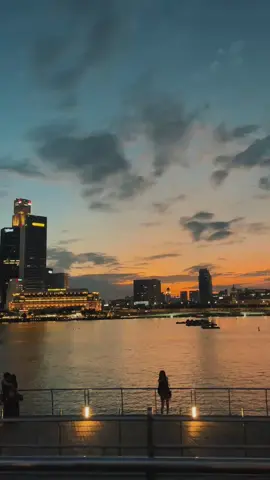 sunsets in singapore are always a vibe 🌅