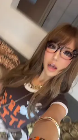 Kitty glasses are my true form ^ ̳- ‧̫ • ̳^ #gyaru #gal #ギャル #gyarufashion #2000s 