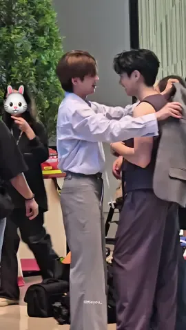 พี่วรรณกะน้องลิตเติ้ล เสร็จงานแล้วห่อกลับบ้านได้ 👋🏻 #TLE_mtm #Firstone #TleFirstone #เติ้ลเฟิร์สวัน  #9entbd22ndxDMD #9entbd22ndxSIAMPARAGON #9entbd22nd