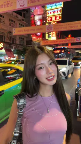 im in bkk chinatown lisa!