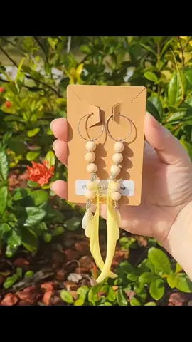 angelic notes 🌙✨️ #floatingintentions #♡ #gratitude #goodvibes #foryou #foryoupage #feathers #naturevibes 