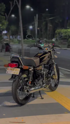 welcome back #rxking #rxkingindonesia #2strokepower #2takmenolakpunah #rxkingganteng #rxingspekblayer #rxking135cc #rxkingcinematic #rxkingcinematic #rxkingse #boter #bobokanterompet #rxking2003specialedition 