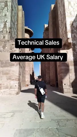 Technical Sales is a great job if you want to be hands on with the tech but also want the sales element to it! #techtok #careeradvice #techsales #Tech #fyp #cybersecurity #career #osmopocket3 