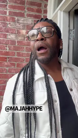 I’m not sure why women go on girls trip with people dem love chat bout! 😂😂😂 #majahhype #comedy #jokes #fyp November 9th @kingsbklyn October 6th @houseofcomedydet 