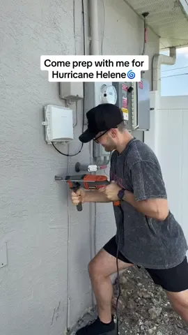 Hope everyone stays safe during this hurricane 🌀🙏🏼