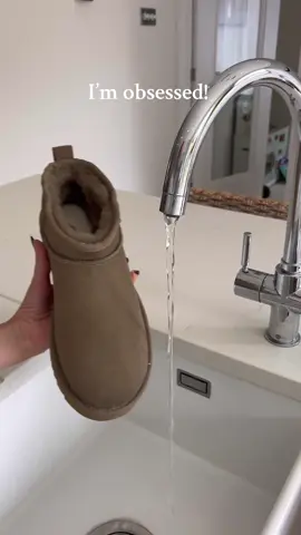 Our shoes, handbags, trainers, boots and even clothes are saved! 🙌🏼🙌🏼 (Works on Leather, suede, nubuck, sheepskin and fabrics)  It’s currently on sale too so I’ve  linked it in my bio! ⬆️🥰 . . #cleaninghacks #cleaningtips #cleaningmotivation #cleaningaccount #CleanTok #cleantok101 #cleantokuk 