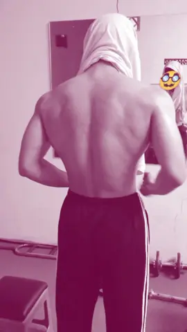 eak #fyp #gym #GymLife #GymTok #gymrat #backday #aesthetic #back #4upage #4u 