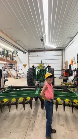 Here’s a bit of an answer of how Jackson has learned so much spending time with his dad who’s always explaining and teaching  him , and Jackson paying attention ##johndeere##makefarmingfun##fam##farmtok##farmlife##johndeerekid##justajacksonthing##jacksonfarmer##thatsallshewrote
