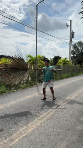 chai xịt chống nắng