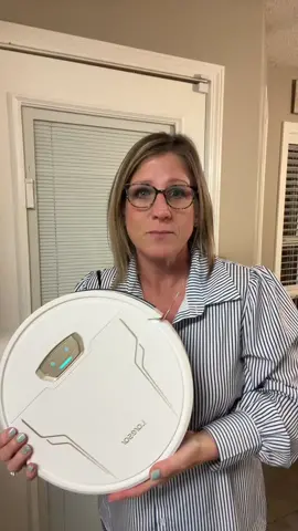 Robot vacuum actually mops too! #fyp #foryou #ttsacl #cleanfloors #vaccum 