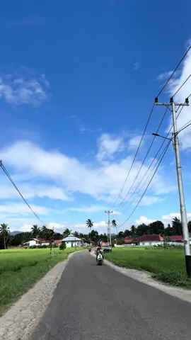 Sabana mngana kampuang #batusangkar #tanahdatar #tanahdatarsumbar #minanglasuah #fyp #jalanpulang #pulangkampung #taragakkampuang #takanakampuang #kampuangsiako #jalanjalan #jalanaspal #fypminang 