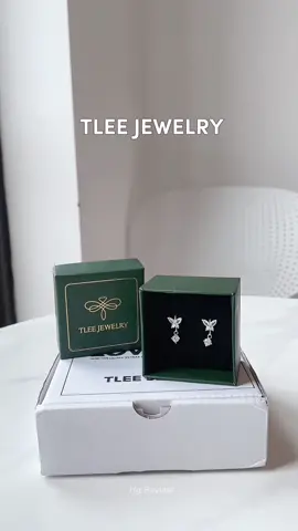 Đôi khuyên tai xinh xắn mê quáaa ✨🍃  ##xuhuong##xuhuongtiktok##trend##trending##viral##thinhhanh##review##hgreview##beauty##trangsuc##tleejewelry##khuyentaibactlee##bongtaibactlee##bongtaidep##bongtaixinh