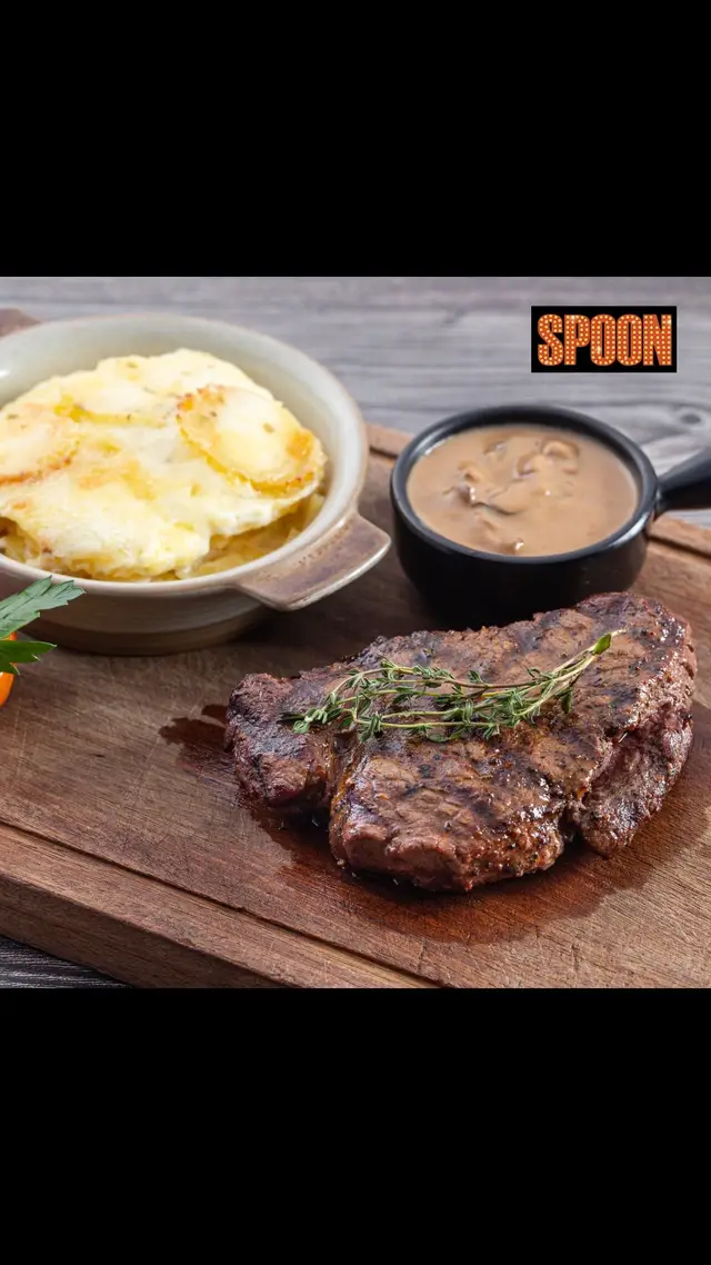 Want a good steak? Chose between ribeye, striploin and more.  #restaurantpatong #phuketrestaurants #patongrestaurant #PhuketRestaurant #patongthailand #thaifood 