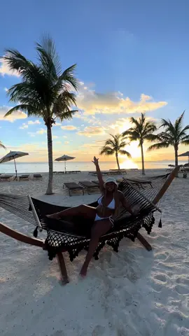 📍SLS Cancun is definitely one of my top favorite hotels in Mexico. It's nestled on a serene private beach in a peaceful area of Cancun. I'm excited to share this gem with you, but I'd really appreciate it if you could help keep this hotel special, unlike what’s happened with the rest of Cancun 😫 yall ran thru Cancun like Wilt Chamberlain running through women in the 60s. 