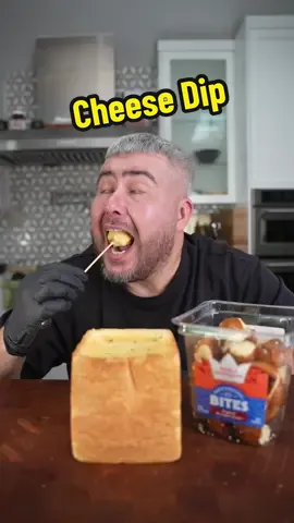 Easy @KING’S HAWAIIAN Soft Pretzel Bites Cheese Dip  #KingsHawaiian #PretzelBites