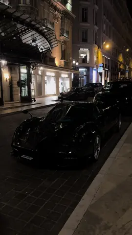 Roadster 😈 #paganihuayra #pagani #huayra #roadster #carbonfiber #carbon #hypercars #hypercar #amg #mercedes #monaco #cars #car 