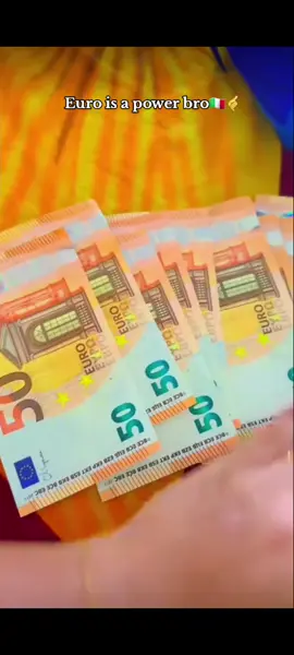 #money is a powerful bro🇮🇹🤙#500millionadoptions  #vairal_italyvideo_tiktok_trending🥰🇮🇹😇 ##italy_new_vaira_video😇🇮🇹 