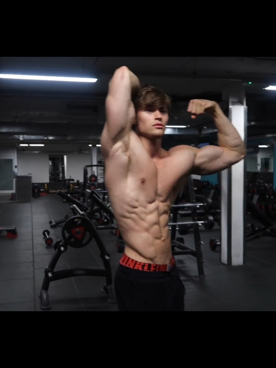 Daivid Laid X Outside  #gym #GymTok #gymmotivation #gymrat #gymnastics #gymvlog #daividlaid #daividlaidedit  #zyzzlegacy #zyzz  #GymLife #gymshark #motivation #valhalla  #gymedit #fyp #fy #foryou #backday #screamandshout #outside #naturalbodybuilding #ladygaga  #backday #chestday #valhalla 