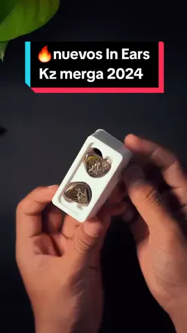 💰Precio : $37.50🔥 Hacemos entregas en todo san Salvador totalmente gratis en gasolinera o centro comerciales y departamentales con un pequeño costo adicional 😎📩 Especiales kz merga para uso de monitoreo instrumental profesional o uso personal de música, Los auriculares KZ Merga cuentan con dos controladores dinámicos: un controlador magnético interno superlineal de 10 mm para bajos robustos y claros, y un controlador de alto rendimiento de 8 mm que proporciona medios y agudos nítidos y detallados. Un cruce electrónico en la placa de circuito impreso (PCB) asegura una separación precisa de las frecuencias, mejorando la claridad del sonido y reduciendo las distorsiones. La carcasa de resina amigable con la piel y la cubierta de resina negra transparente de los auriculares tienen un diseño elegante y contribuyen a una acústica superior, comodidad durante sesiones de escucha prolongadas. Cada elemento en los KZ Merga está diseñado para la pureza del sonido y la comodidad del usuario, lo que hace de estos auriculares una opción destacada para los entusiastas del audio El controlador patentado de 8 mm supera el rendimiento de los controladores dinámicos comunes de 10 mm, con especificaciones de impedancia de 330 y sensibilidad de 104 dB. Esta salida excepcional resalta nuestras capacidades avanzadas de ajuste acústico e investigación y desarrollo, estableciendo nuevos estándares en la tecnología de auriculares. Sensibilidad: 104 db Drivers totalidad 16 dual dinámicos Impedencia: 33ohm  Frecuencia: 20-40000HZ  2 bobinas superlineal 8mm y 10mm Conectores chapados en oro #bluetooth #sansalvador #megabass #viraltiktok #elsalvador🇸🇻 #tiktokviral #audífonos #monitorinear 