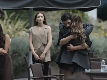 الحضن من بعد فراق غيرر 🥹🎀 حب بلا حدود الجزء الثاني #حب_بلا_حدود #خليل_ابراهيم #زينب_ليتو #hudutsuzsevda #مسلسلات_تركية #foryoupage #حوارات #fyp #explore #fypシ ‏#miraydaner #دينيز_جان_اكتاش #denizcanaktas #ميراي_دانير #hudutsuzsevda #حب_بلا_حدود #hudutsuzsevda #denizcanaktaş #miraydaner #خليل_ابراهيم_كاراسو #تصاميم_فيديوهات #explore #viral #يمان_علي_صويصلان #تصاميم_فيديوهات🎵🎤🎬 #halzey #خليل_ابراهيم_زينب #foryoupage 