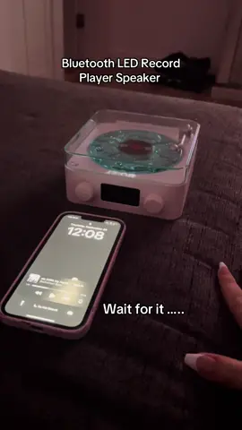 Perfect Christmas gift. It’s so cute. LED record player with bluetooth 🫶🏼 #speakers #christmastiktok 