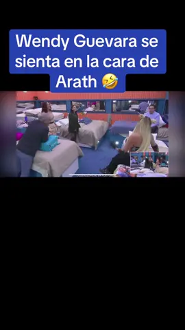 Wendy Guevara se sienta en la cara de Arath #LCDLFMX2 #LCDLFMX #LaCasaDeLosFamososMx 