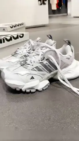 Adidas XLG RUNNER Deluxe #nike #adidas #adi #runner #deluxe #fashion #foryou #Zoom #jordan #shoes 