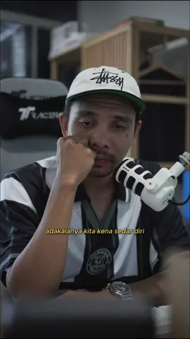 Kita akhirnya tak dianggap penting pun buat seseorang yang kita anggap penting #tentangtakdir #tentangkita #tentangdewasa #tentangpergi 