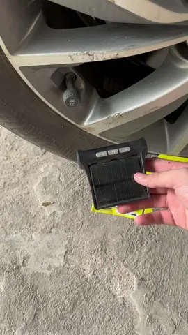 Mẹo đo áp suất lốp xe tiết kiệm cả vài trăm cho anh em , Bộ 4 van báo áp xuất lốp xe bằng mắt thường #apsuatlop #cambienapsuatlop #cambienapsuatlopoto #meohay #meovat #oto #vanxemay #vanapsuatlop #tipcar 