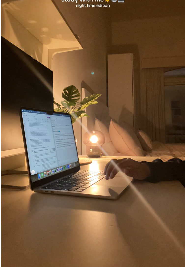 #alevels #sixthform #studywithme #studytimelapse #studytok #aesthetic #pinterest #macbookair #fall #autumn 