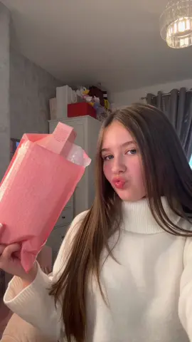 This one is for the girlies @Boosted Tape got your back!!  And you better believe the balm will be a staple in my slick back routines 👱🏻‍♀️ #slickback #accessories #fypシ゚ #rubyalexis #tiktokhacks 