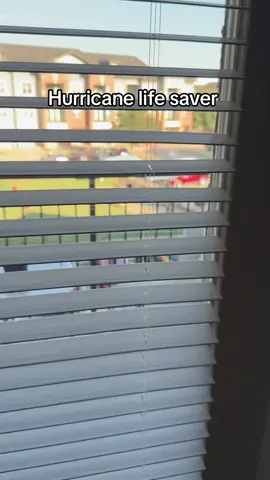 Solar power bank for hurricanes #solarpowerbank #tiktokshopholidayhaul  #tiktokshopblackfriday  #tiktokshopcybermonday 