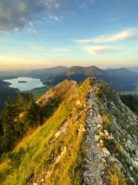 beautiful nature🏞️ #nature #real #dream #views #free #fyp #viral #sunset #summervibes #sonnenuntergang #Summer #warmersommer #hike #alps #mountains #scenery #mountain #explore #gorpcore #Hiking 
