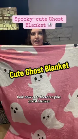 This is the cutest ghost blanket. #GhostBlanket #Halloween #HalloweenBlanket #FallBlanket #FallDealsForYou #tiktokshopfinds #septemberfinds 