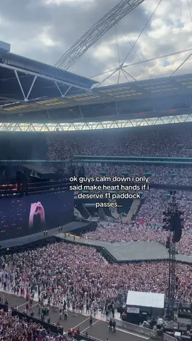 taylor and the whole of wembley has spoken i don’t make the rules 🤷‍♀️ #f1 #formula1 #taylorswift #erastour #f1tiktok #fyp #foryou #xyzcba #viral #viraltiktok #swiftie #f1content 