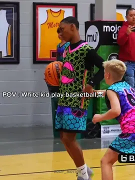 White kid cookers☠️ #streetball #fyp #basketball #edits 