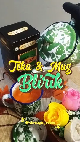 Paling asik minum teh pakai Mug & Teko Blirik... #mug #teko #blirik #vintage #enamel #wibgajian #kitchenware #teapot 