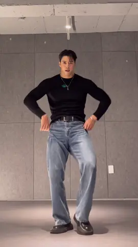 Ggum - Yeonjun 🕺 팔이 안구부려져서 안무를 바꿨어요🥲 #ggum #yeonjun #choreo #dancechallenge #껌 #댄스 #춤 #댄스첼린디 #korean #fyp 