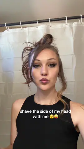 Shave the side if my head with meeeee✌🏼😮‍💨🙃