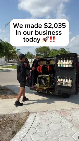 Comment “now” to learn from the best ✍️🔑 #cardetailing #floridadetailer #miamidetailing #autodetailing #carwash 