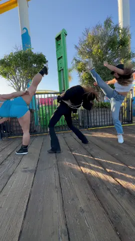 Girls fight at Pier🤍⚔️ #martialarts #kyokushin #actionscene #stunt 
