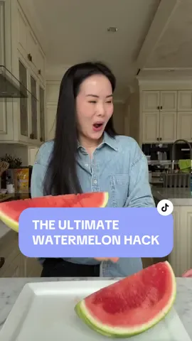 How to cut a watermelon without a knife #Watermelon #KitchenHacks #MomsofTikTok #CuttingWatermelon #KidsInTheKitchen H/T: @DobrovolskyiChef 