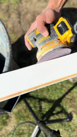 Bot all flores are flat, if theyre not- heres how to scrive your baseboard to them. #remodel #construction #homerenovation #woodworking #howto #tools #DIY #carpentry #construction #homeremodeling #hgtv #tooltips #constructiontips #diytools 
